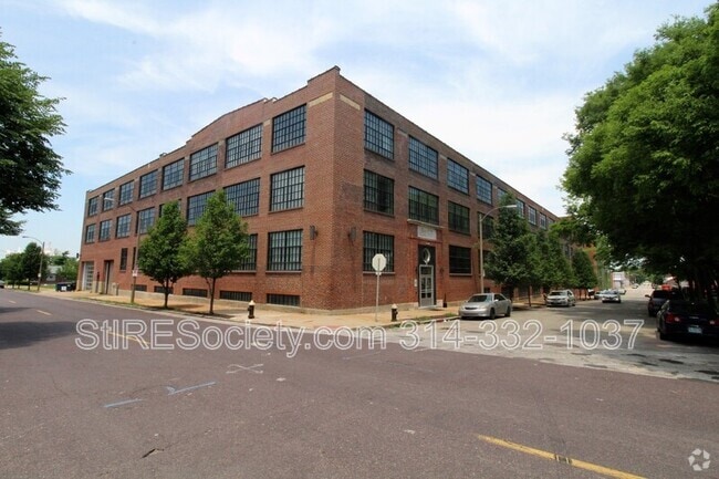 Building Photo - 8125 Michigan Ave Unit 200 Rental