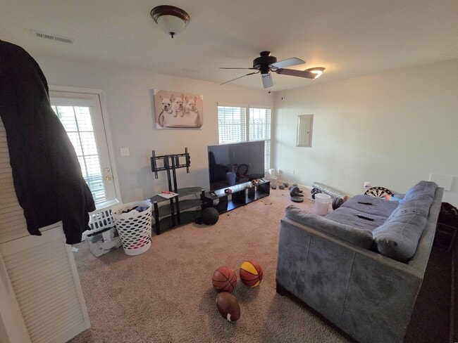 Photo - Charming 3 Bed 2.5 Bath End-Unit Townhome with Deck & Patio In The Villages of Saybrook