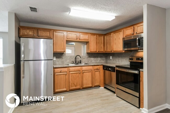 Photo - 10321 Dobell Rd