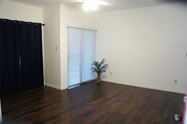 Photo - 2023 Gentryside Dr Unit 109