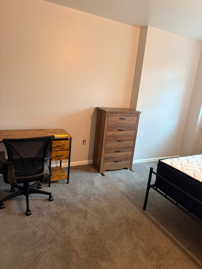 Building Photo - 1223 Harvard St NW