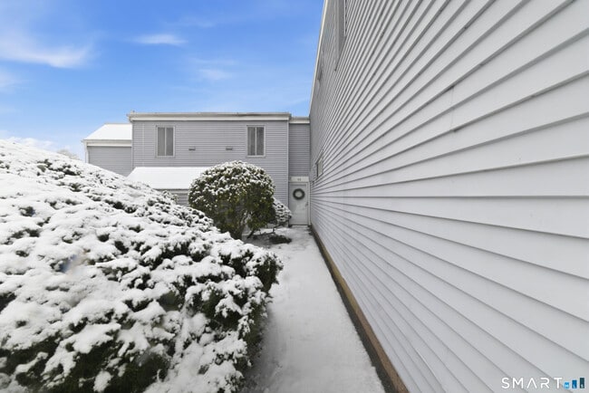 Photo - 60 Cinnamon Spring Unit 60