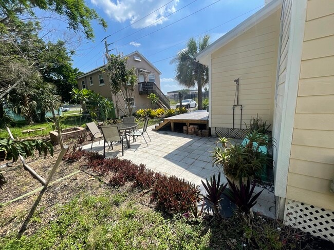 Photo - 600 SE 5th St