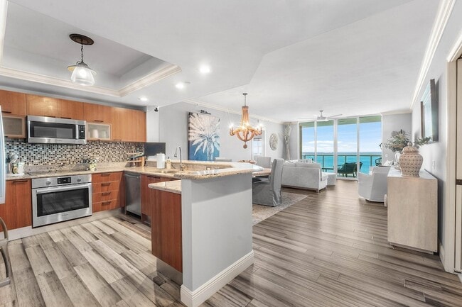 2650 Lake Shore Dr Unit 2102