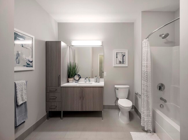 Model Bathroom - MarketStreet Apartments