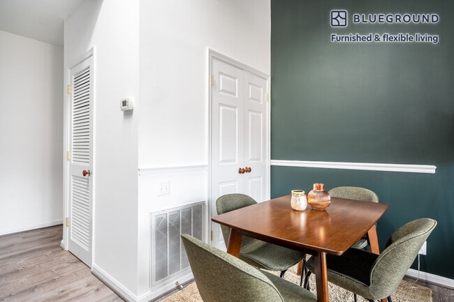 Photo - 1826 Vernon St NW Unit SI FL3-ID191