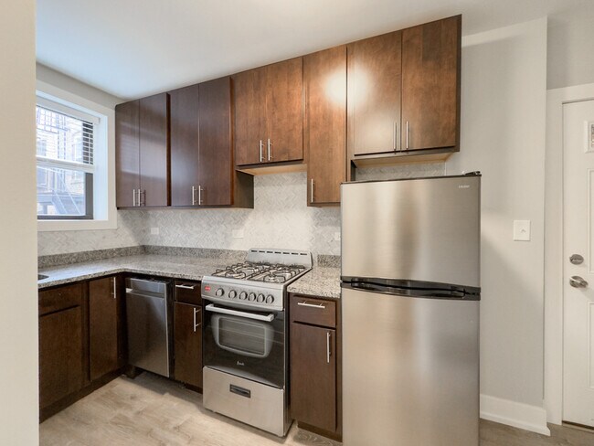 459 W Belden Ave Unit 301A