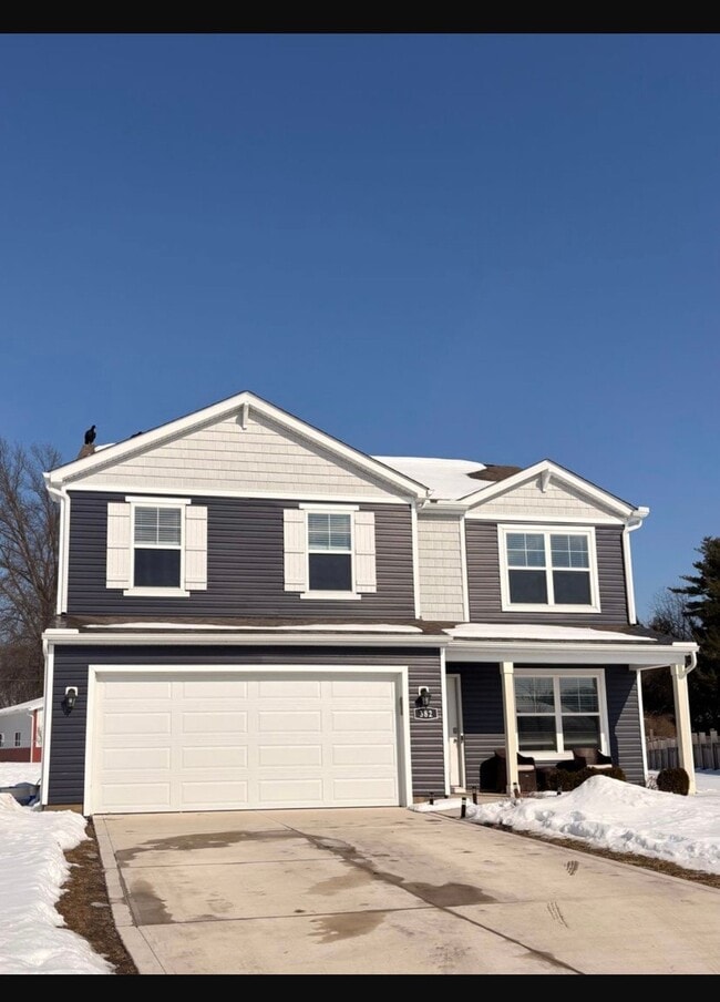 Building Photo - 382 Trinity Wy E