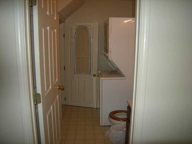 303 McDougal Ave