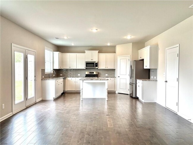 Photo - 6085 Bay Pt Cv