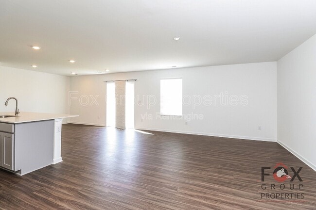 Photo - 173 Rock Ave