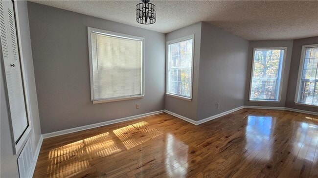 Photo - 1313 Red Deer Way Unit 253