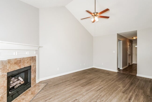 Photo - 1651 Thomas St