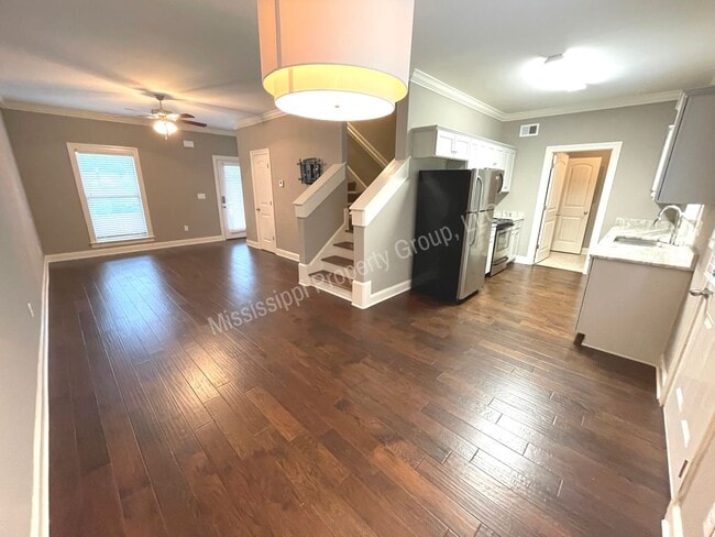 Photo - 4BR/4.5BA For Rent