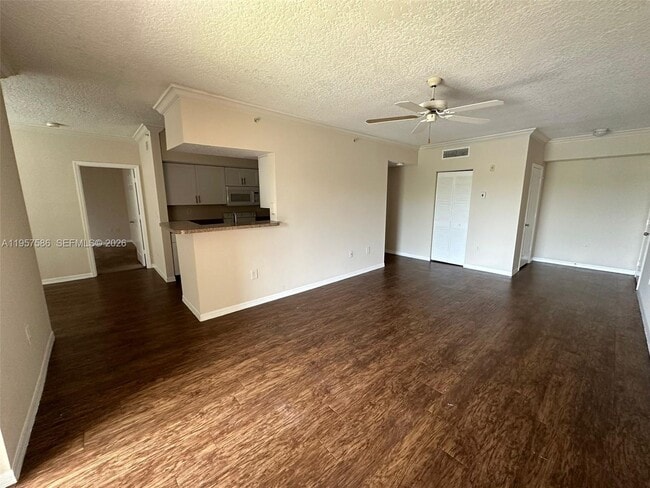 Photo - 11600 SW 2nd St Unit 18208