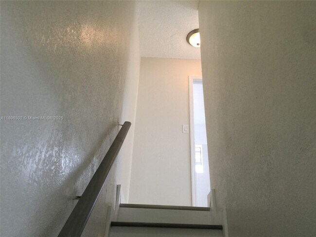 Photo - 1542 NW 35th St