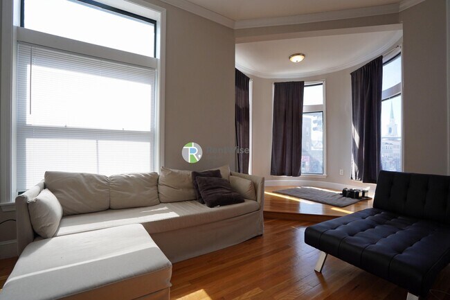 Photo - 365 Washington St Unit 202