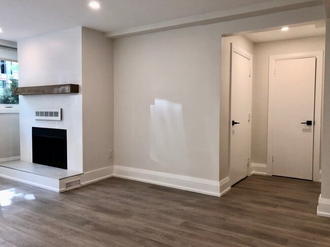 Photo - 218 Wheeler Av Unit Lower