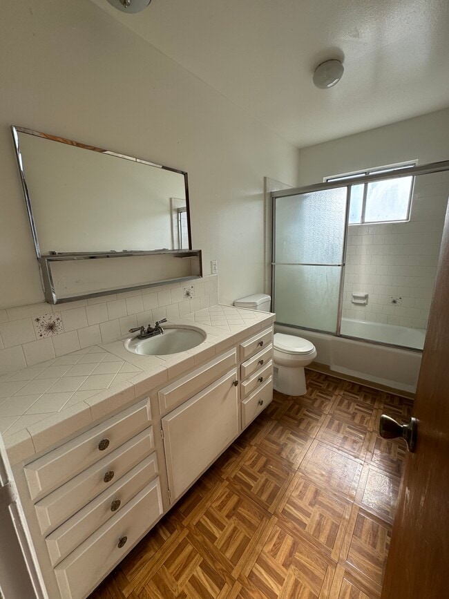 Photo - 2333 Franklin Ave