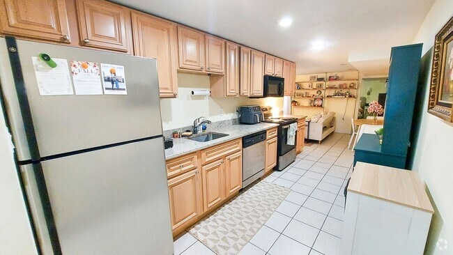 Building Photo - 2719 Ontario Rd NW Unit #1 (LL) Rental