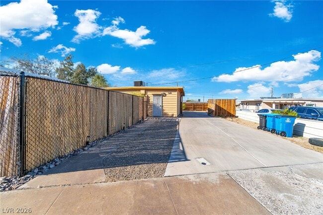 235 Zinc St