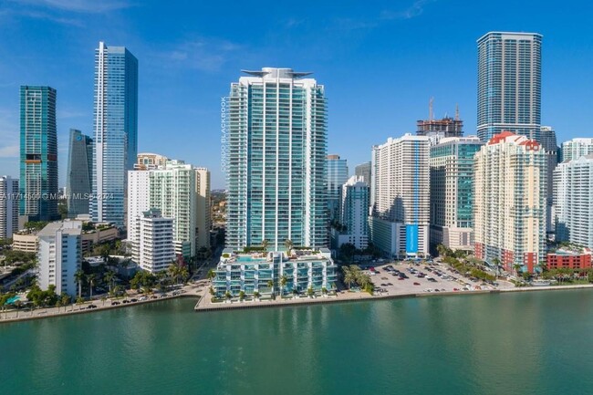 Photo - 1331 Brickell Bay Dr Unidad 905 Rental