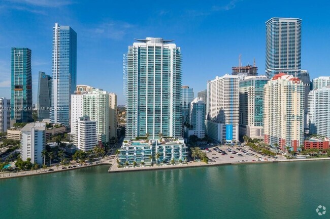 Building Photo - 1331 Brickell Bay Dr Unit 905 Rental