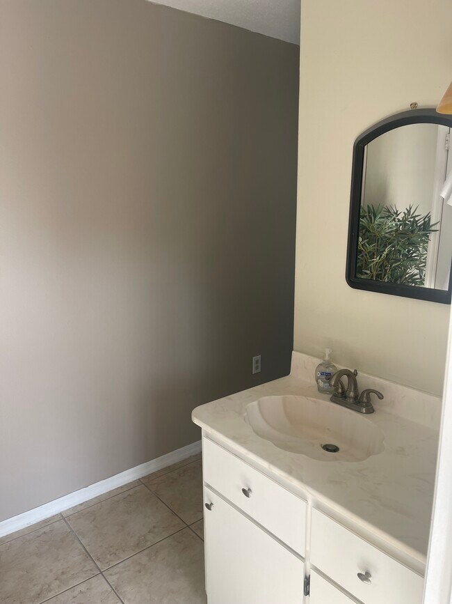 Photo - 1775 Hannah Dr