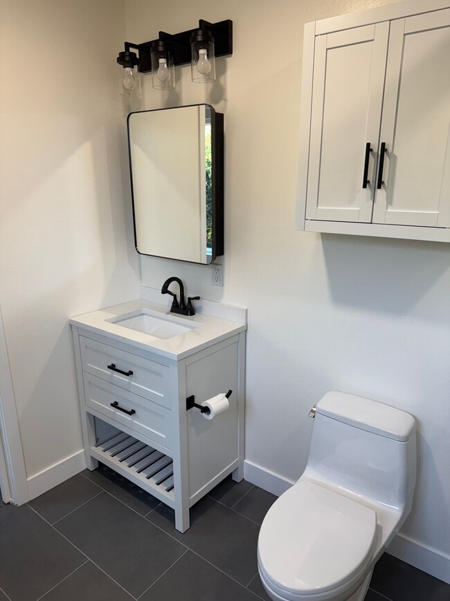 Photo - 2525 Sirius St Unit #B