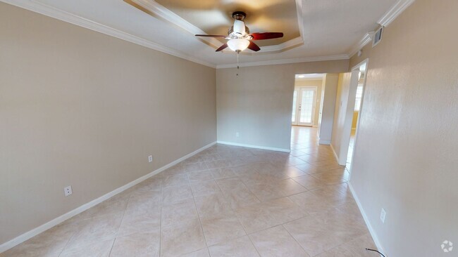 Building Photo - 2/1 Duplex Available For Prelease! Rental