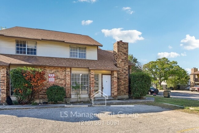 Photo - 6704 Windsor Hollow Dr