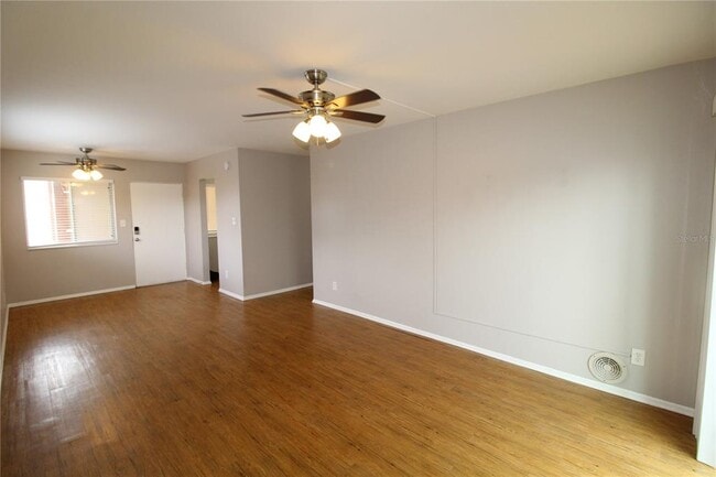 Photo - 3001 Bee Ridge Rd Unit 106