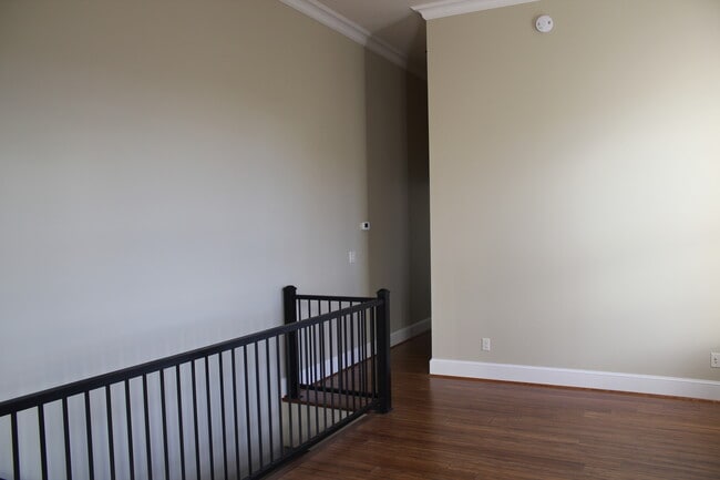 Photo - Gorgeous 2 Bedroom Apartment Downtown