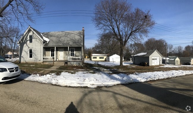 Building Photo - 511 S 2nd St Rental