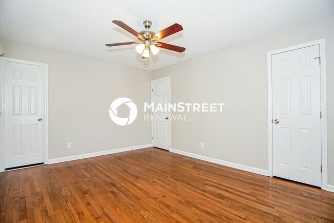 Photo - 3 Bedroom Pet-Friendly Home in Gastonia, NC with Main Street Renewal