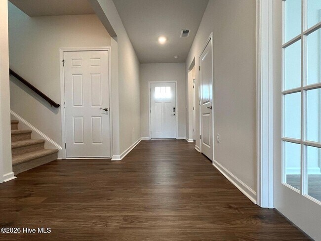 512 Ragapple Ln
