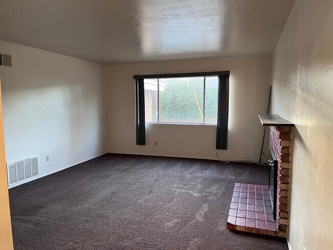 Photo - 11810 Foothill Way