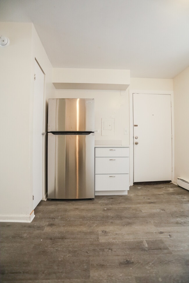 1632 W Pratt Blvd Unit 2S