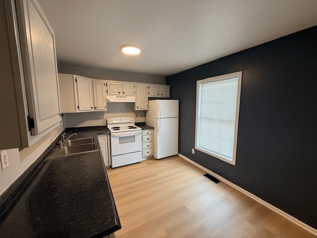 Photo - 655 Mosgrove St Unit A