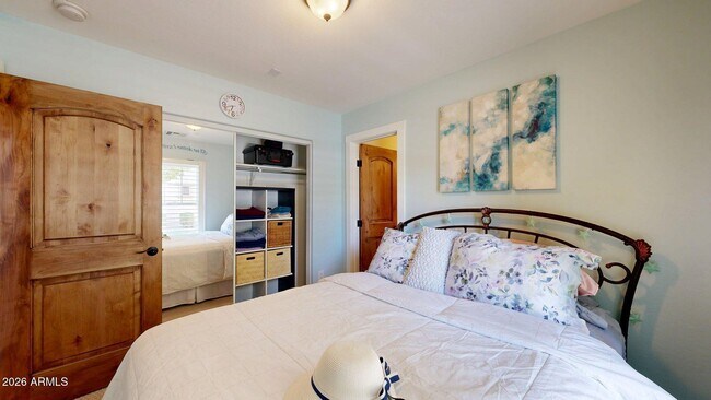 Photo - 4063 E Windsor Dr
