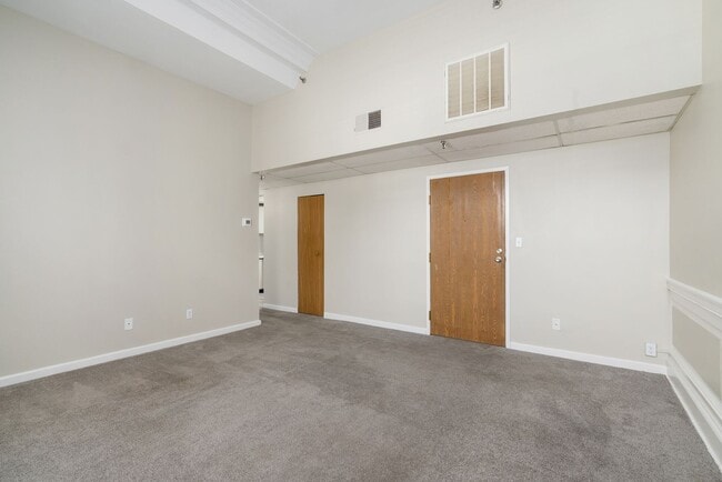 Photo - Austin Manor
