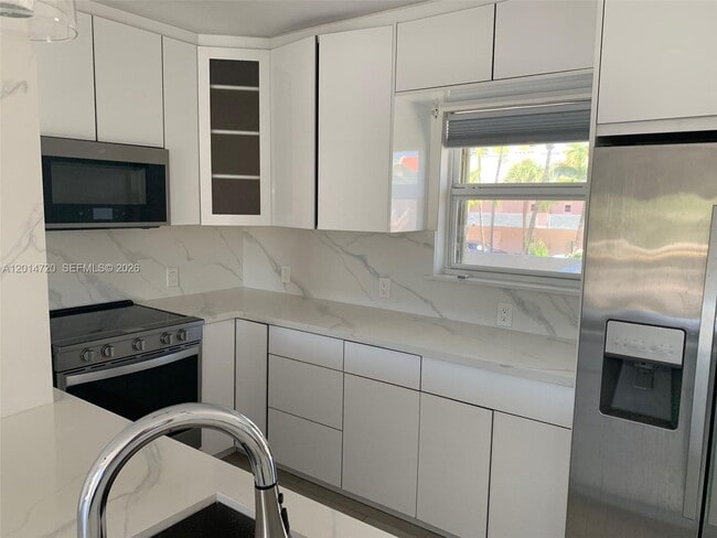 Photo - 3770 NE 171 St Unit 203