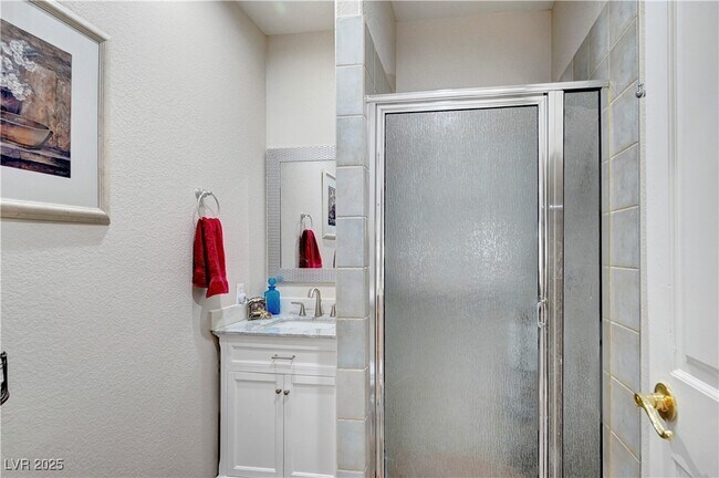 Photo - 8365 Haven St