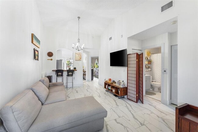 Building Photo - 2140 NW 78th Ave Unit 204 Rental