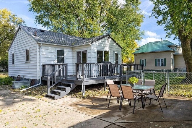 Photo - 241 Carrington Ave