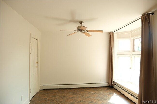 Photo - 4 St Johns Pl