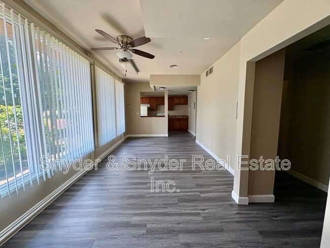 Photo - 777 W Market St