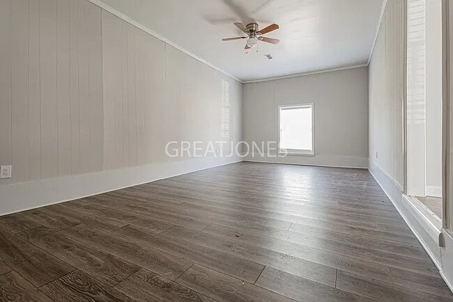 Photo - 4 N Kings Dr