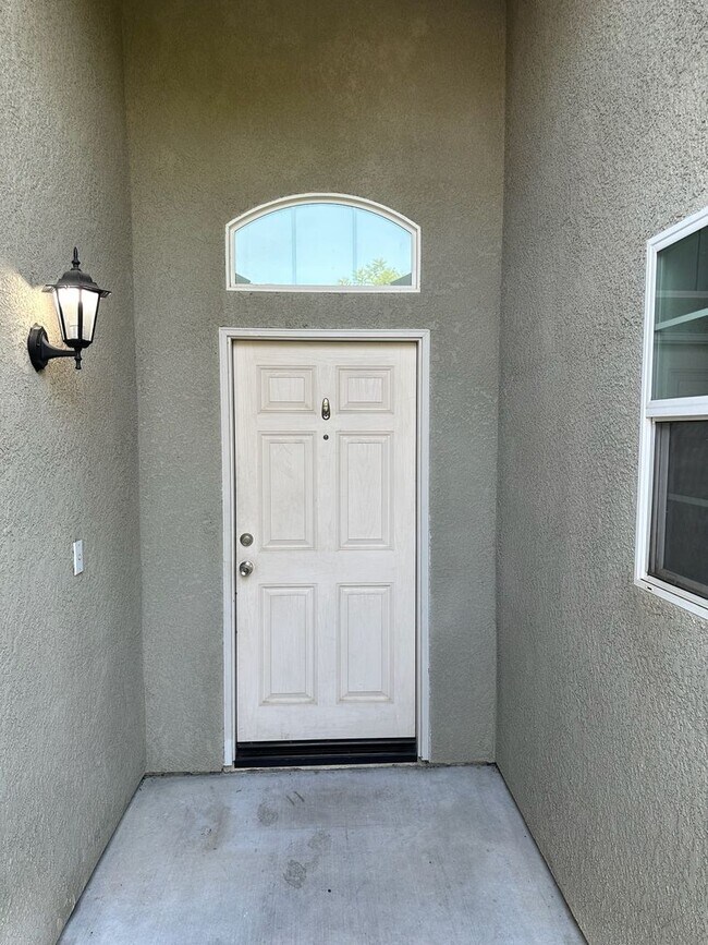 Photo - 2610 N Duke St