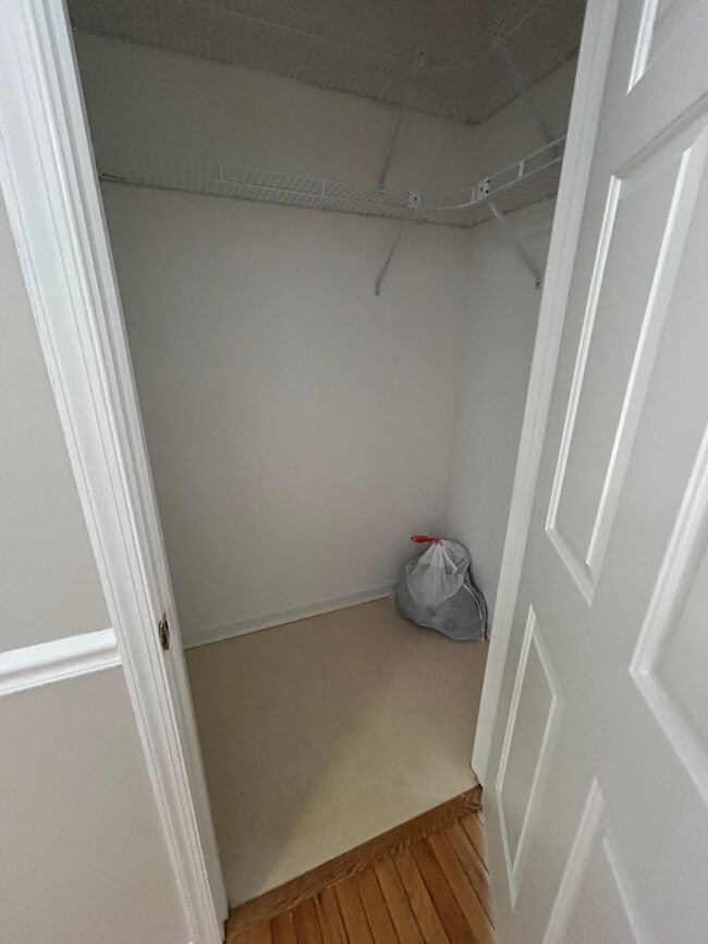 85 Alexis Dr